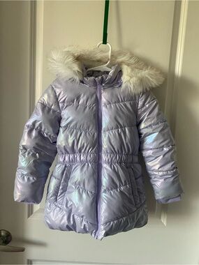 Girls' Iridescent Lavender Hooded Puffer Jacket with Faux Fur Trim